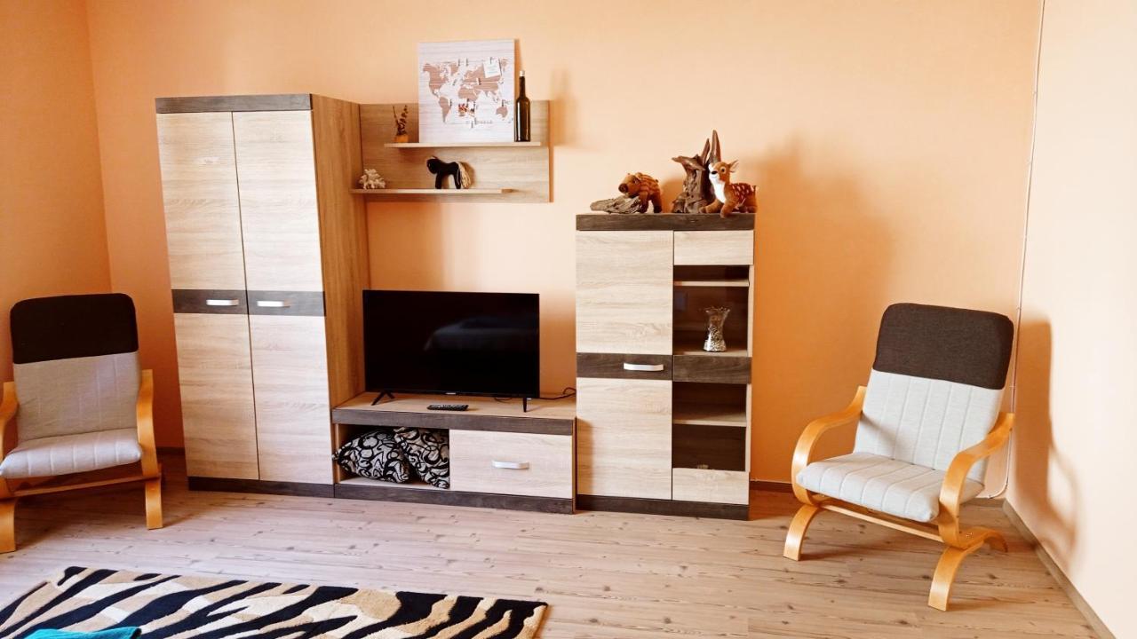 Apartmán Lovas Vendeghaz Obanya Exteriér fotografie