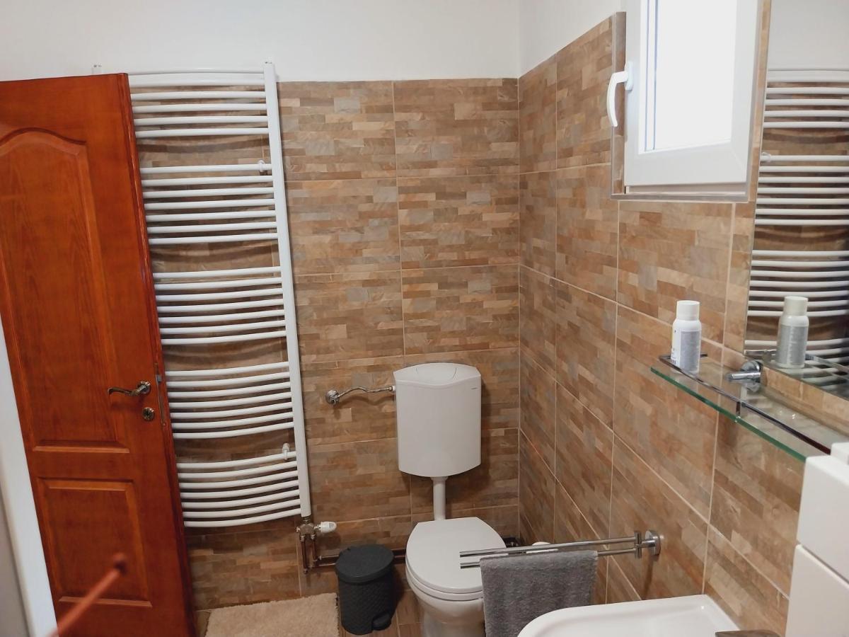 Apartmán Lovas Vendeghaz Obanya Exteriér fotografie