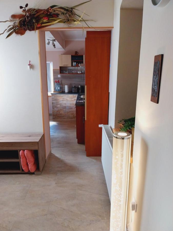 Apartmán Lovas Vendeghaz Obanya Exteriér fotografie